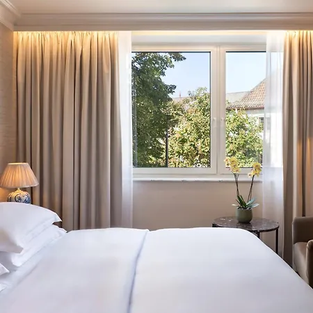 Brunfels Hotel, In The Unbound Collection By Hyatt Hotel 5*