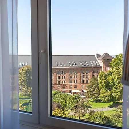 Brunfels Hotel, In The Unbound Collection By Hyatt 酒店 5*